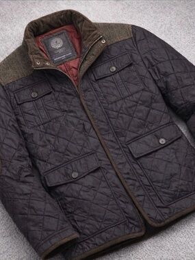 Vince Camuto Men’s Navy Diamond Quilted Nylon Barn Jacket W/ Brown Collar Large